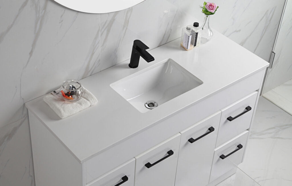Aulic Rocky White Cabinet With Options Of Handles For Single Bowl 1500 With Cato Stone Top