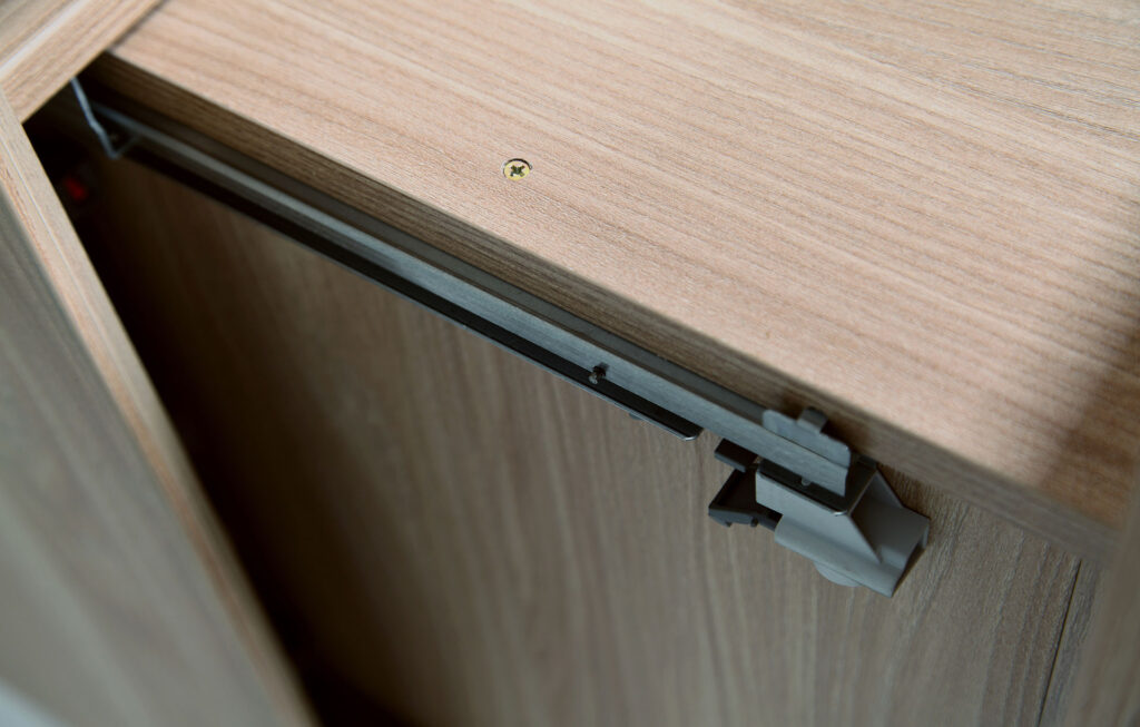 Aulic Mia Wall Hung Push Open Cabinet